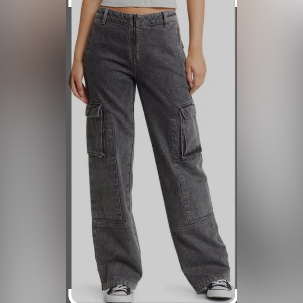 Women wide leg cargo pants